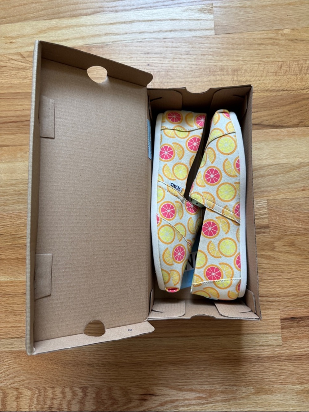 NIB Toms Women's Size 9.5 Citrus Canvas Slip-Ons in Yellow, Orange & Pink